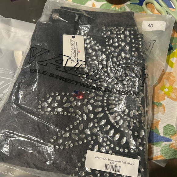 Vale Streetwear Black Denim Pants with Rhinestones